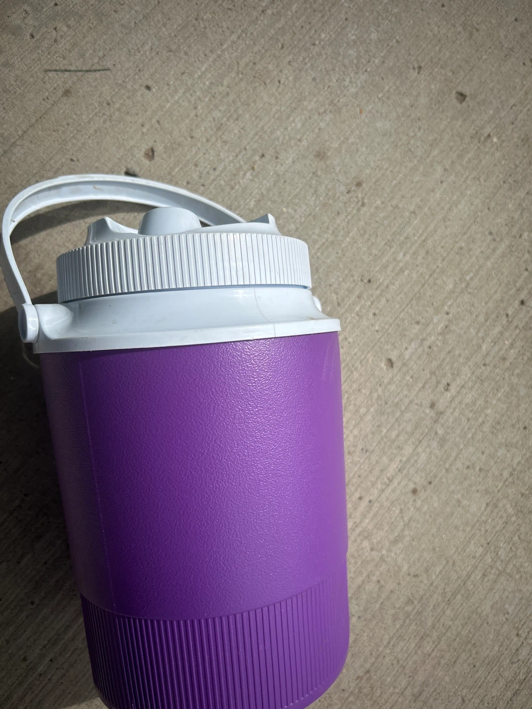 Rubbermaid Purple Water Jug - photo 2