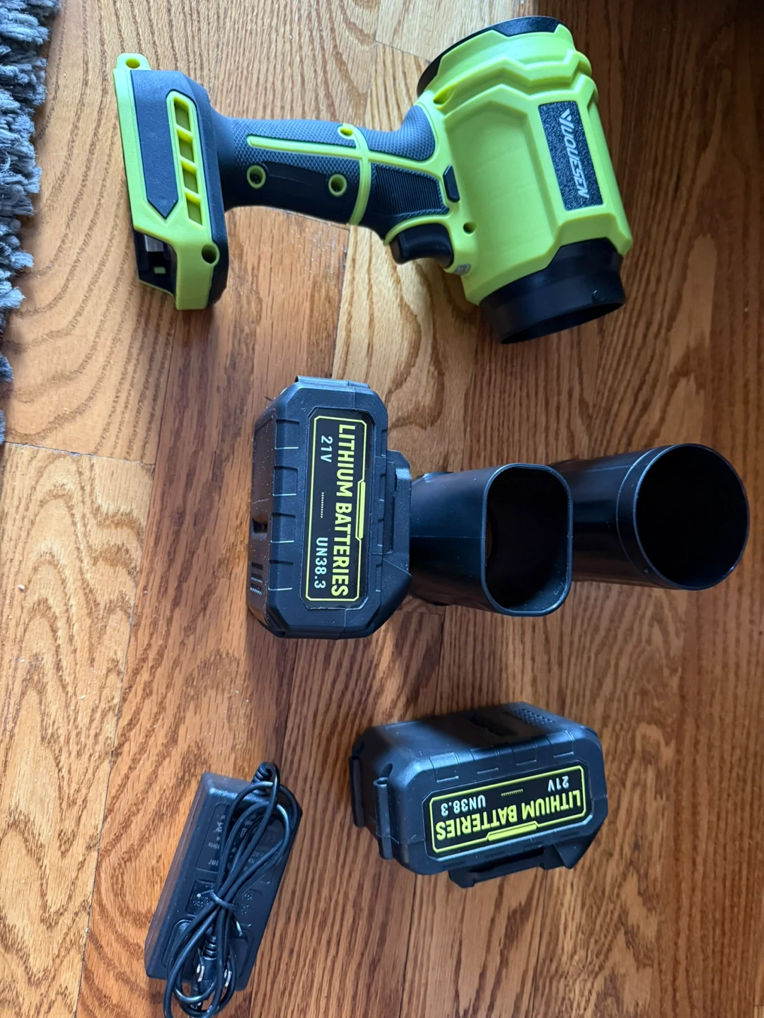 YUQESEN Handheld Blower with 2 Batteries and Charger - photo 2