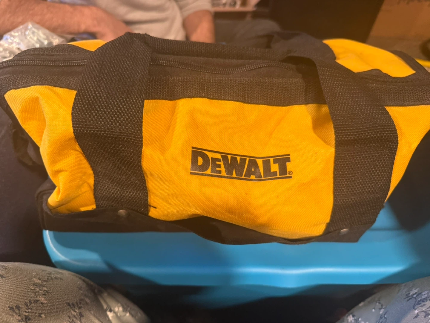 DeWalt 20V Brushless Cordless Nailer Kit - photo 2