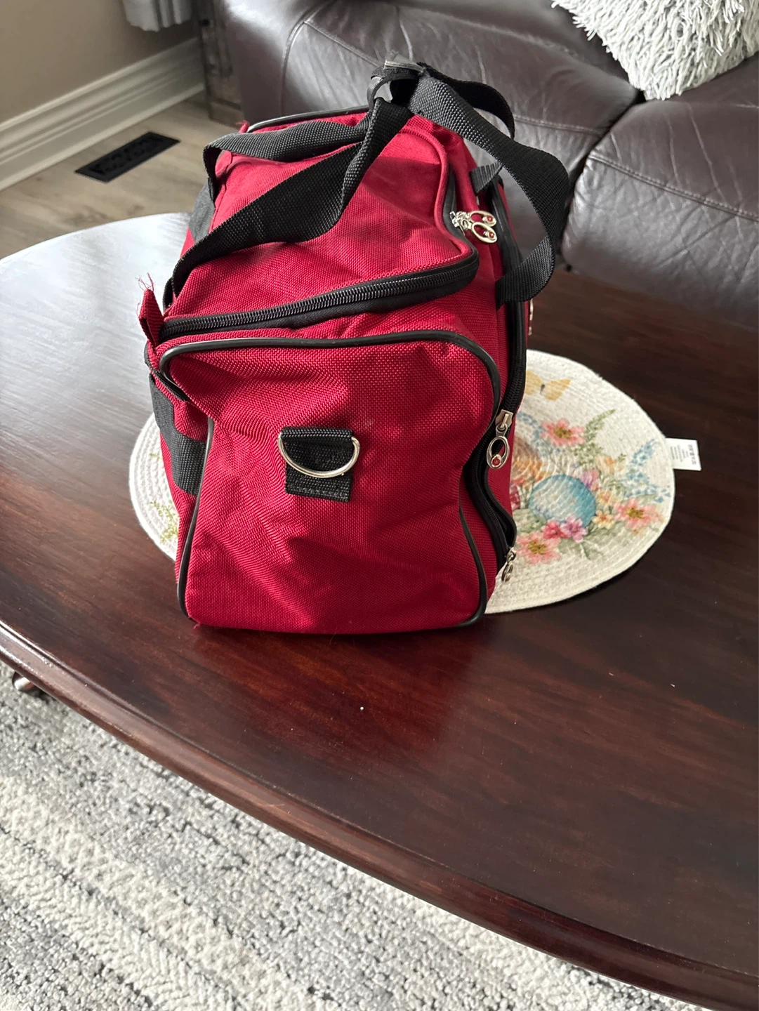 Red Swiss Gear Duffle Bag - photo 2