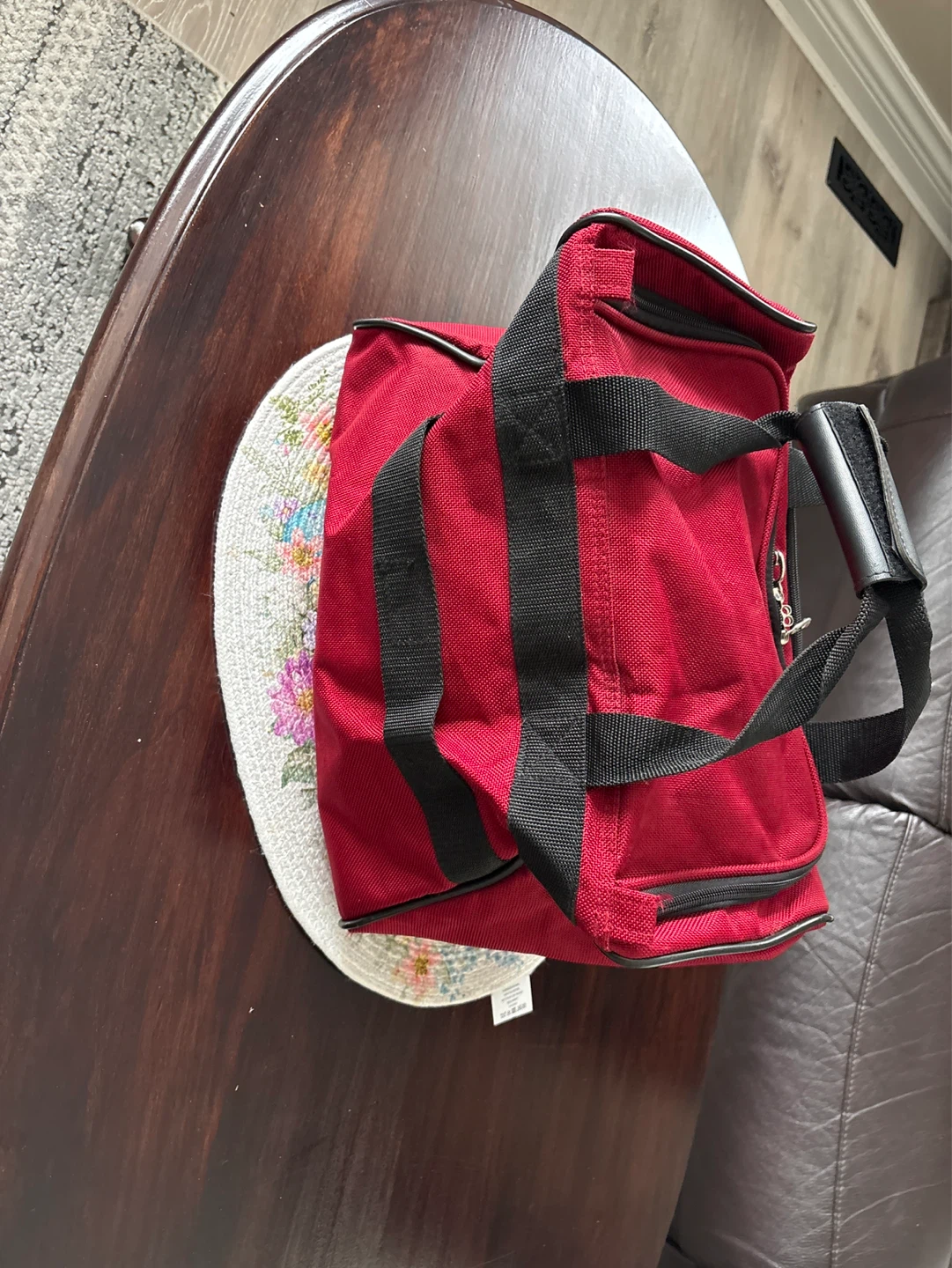 Red Swiss Gear Duffle Bag - photo 3