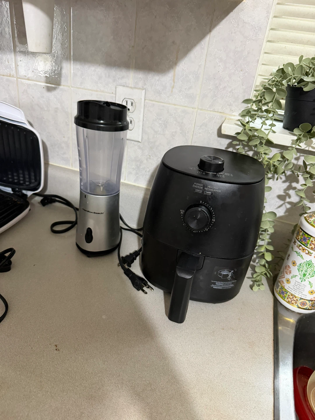 Hamilton Beach Personal Blender & Air Fryer