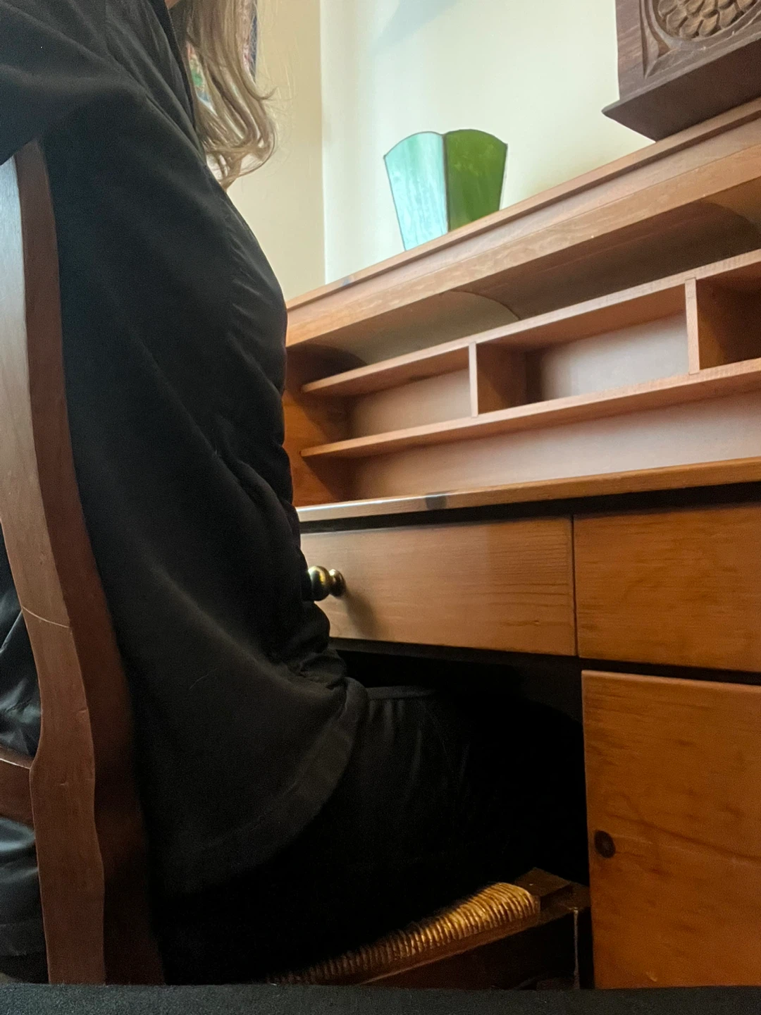 Wooden desk - photo 4