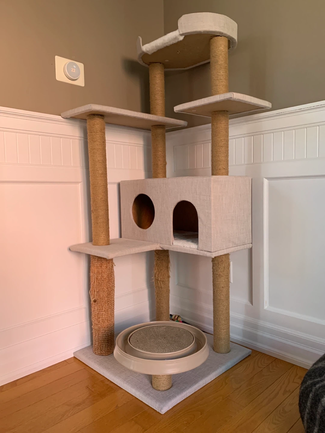 Multi-Level Cat Tree with Scratching Posts