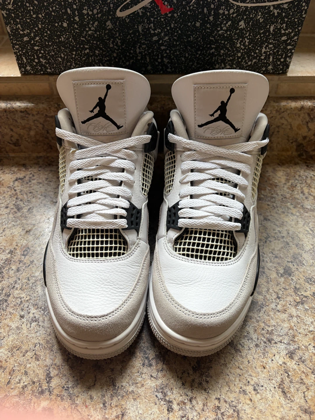 Air Jordan 4 Retro Military - photo 4
