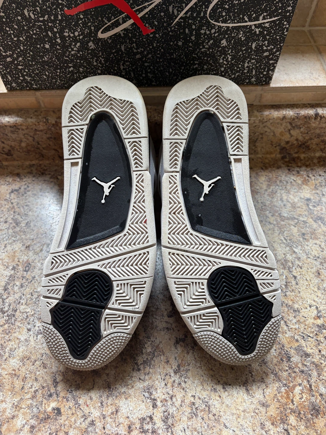 Air Jordan 4 Retro Military - photo 5