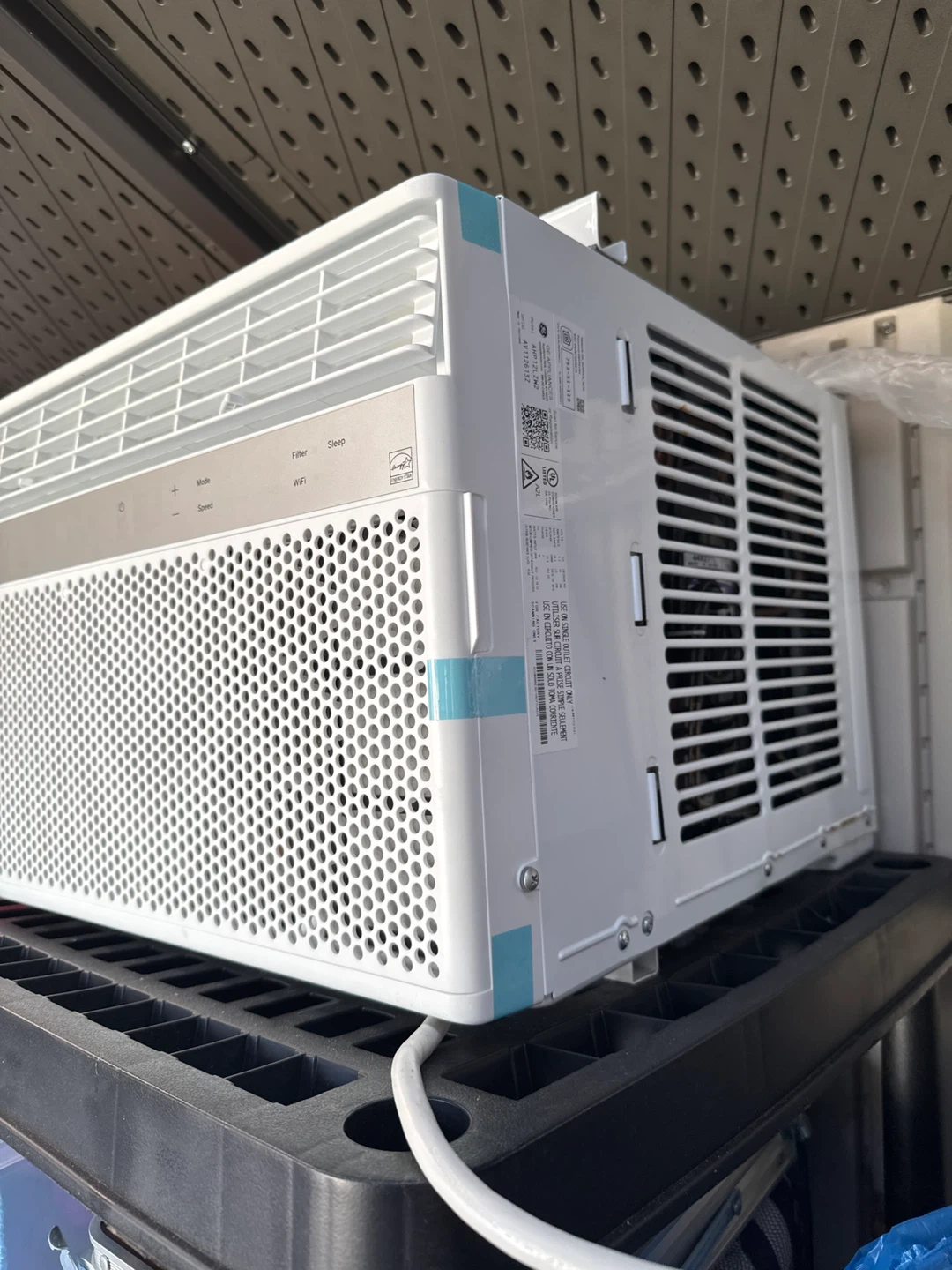 GE Window Air Conditioner - photo 2