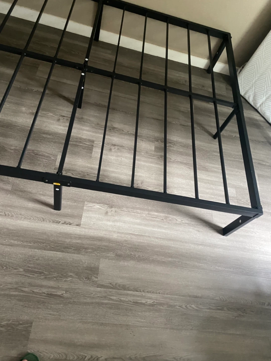 14inch Queen Black Metal Bed Frame - photo 5