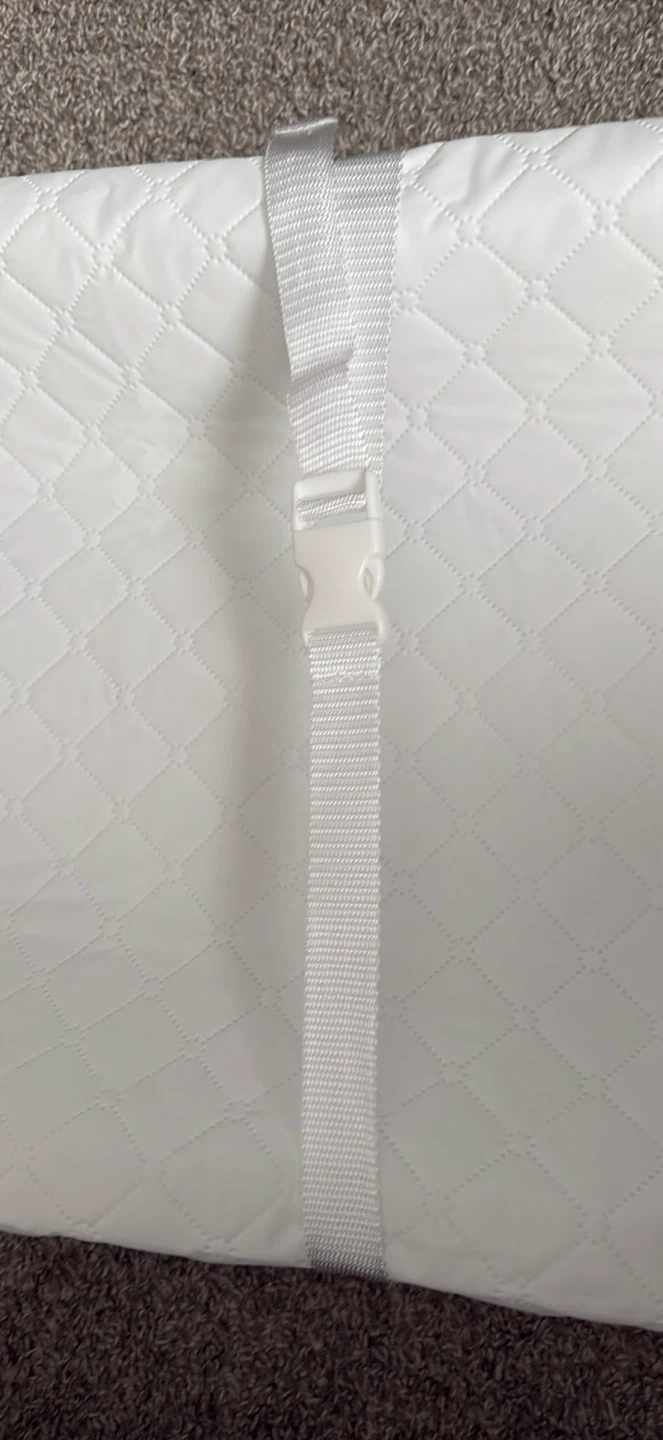 Waterproof Changing Pad with Straps - photo 4