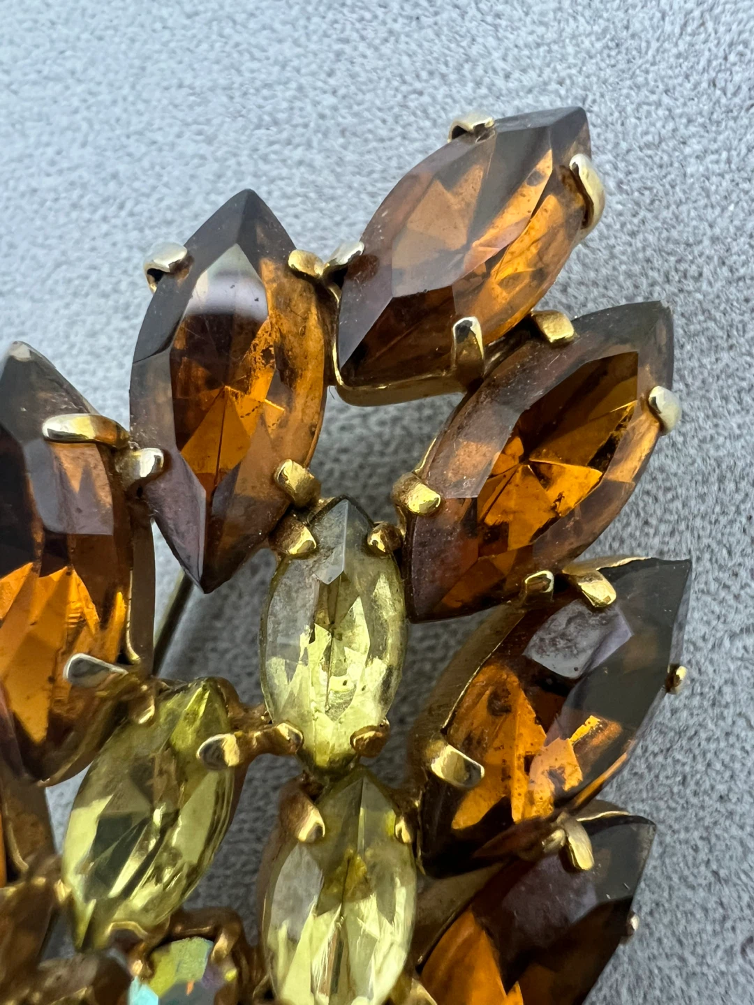 Vintage Leaf Shaped Brooch - photo 4