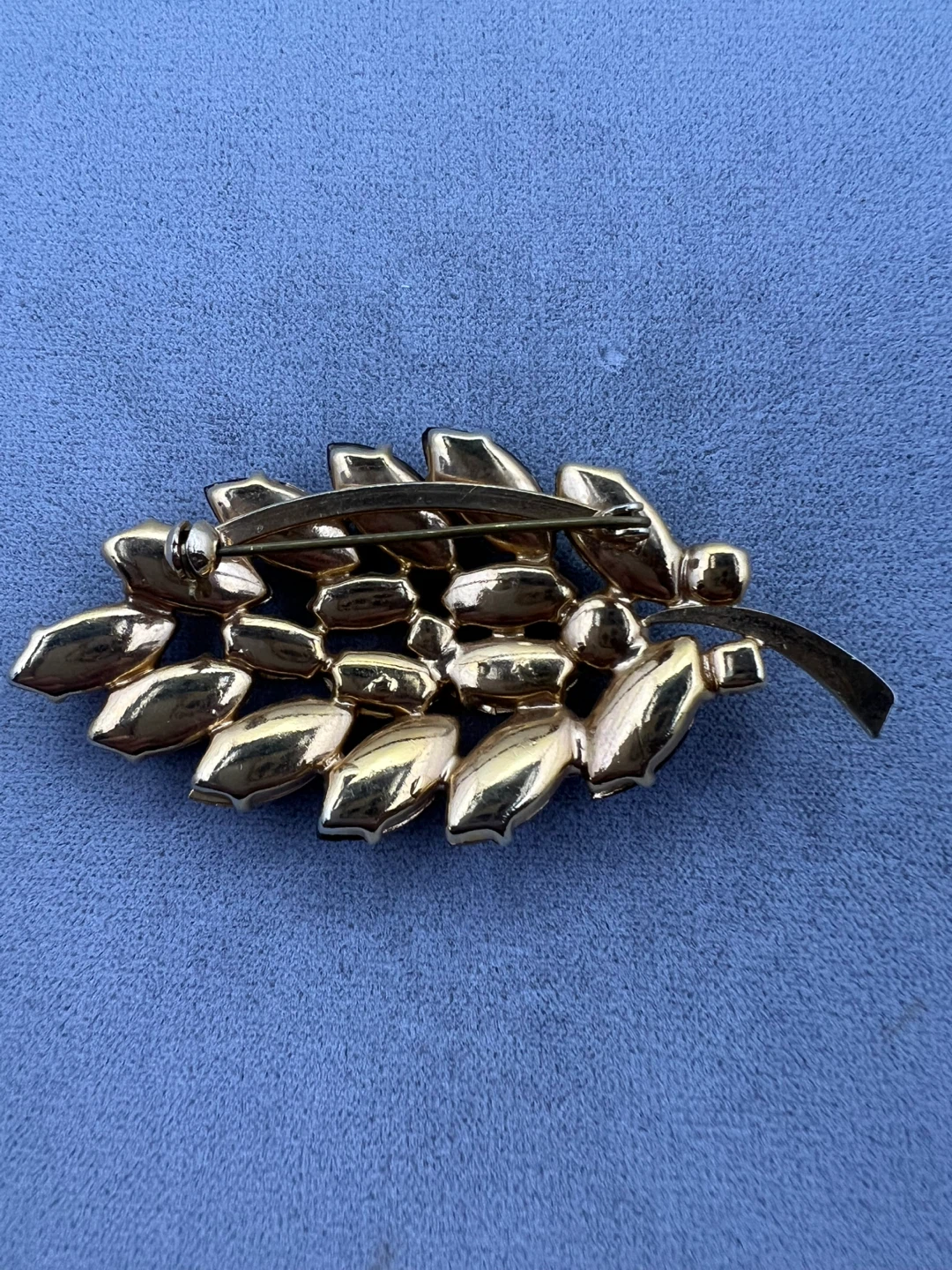 Vintage Leaf Shaped Brooch - photo 2