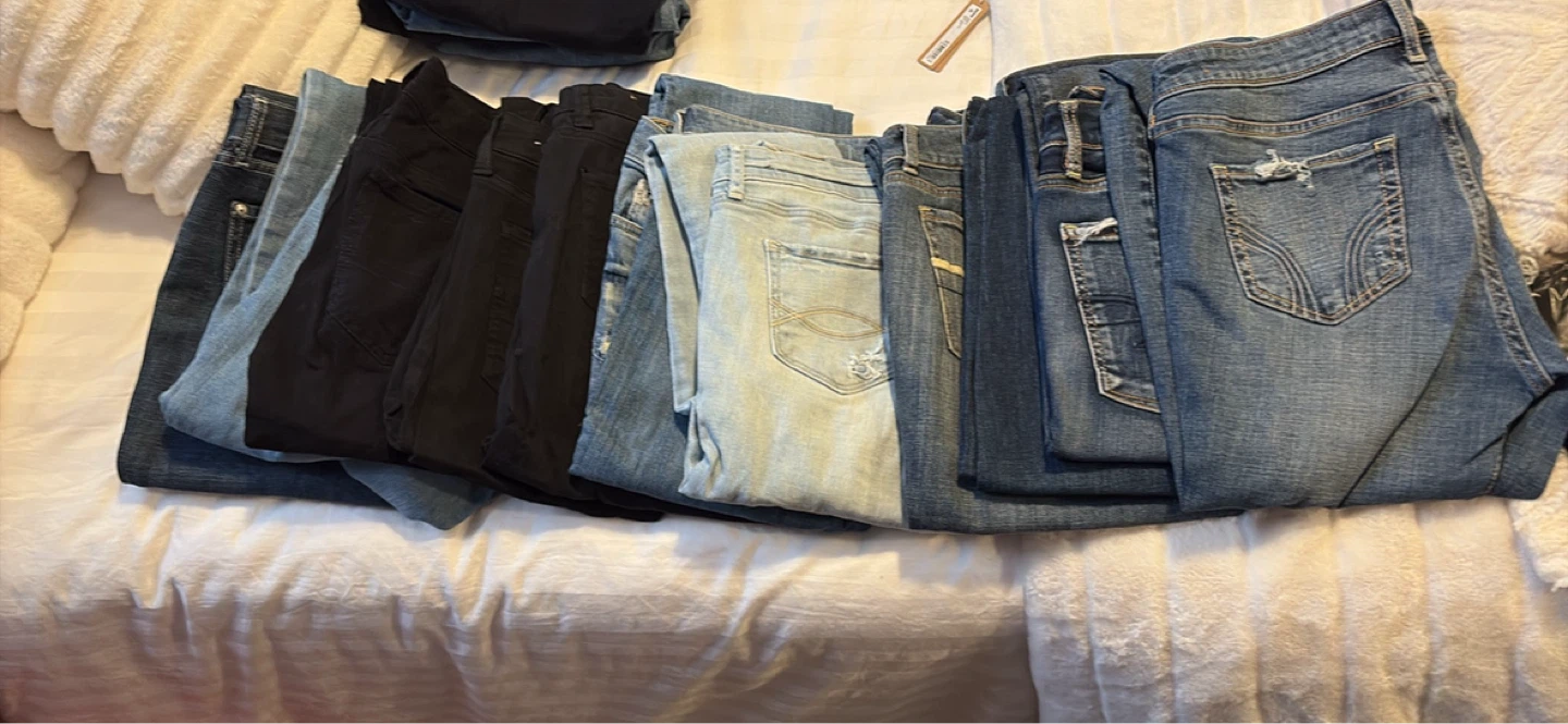 Bundle of Hollister and Abercrombie & Fitch Jeans