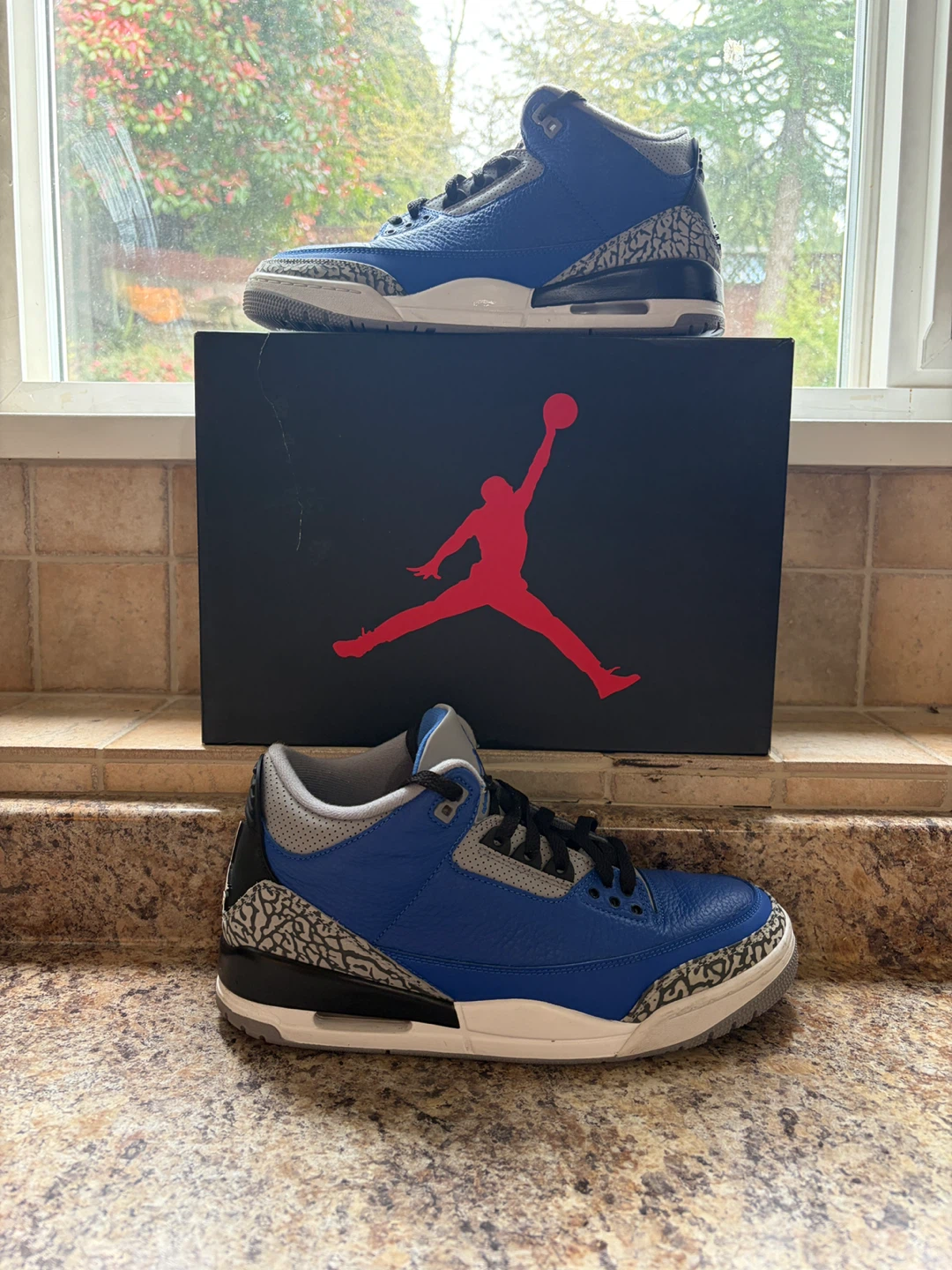 Air Jordan 3 Retro Sneakers - Racer Blue