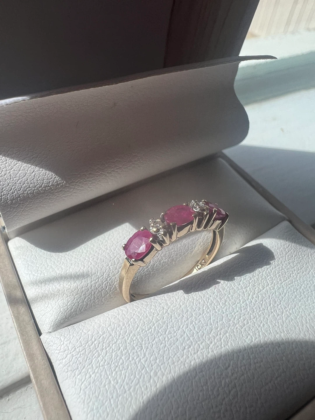 10 k Gold Ring with Rubies and Diamonds - photo 5