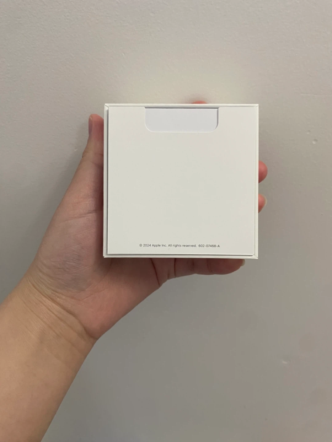 Apple AirPods 4 – Like New (Only Used Once) - photo 3