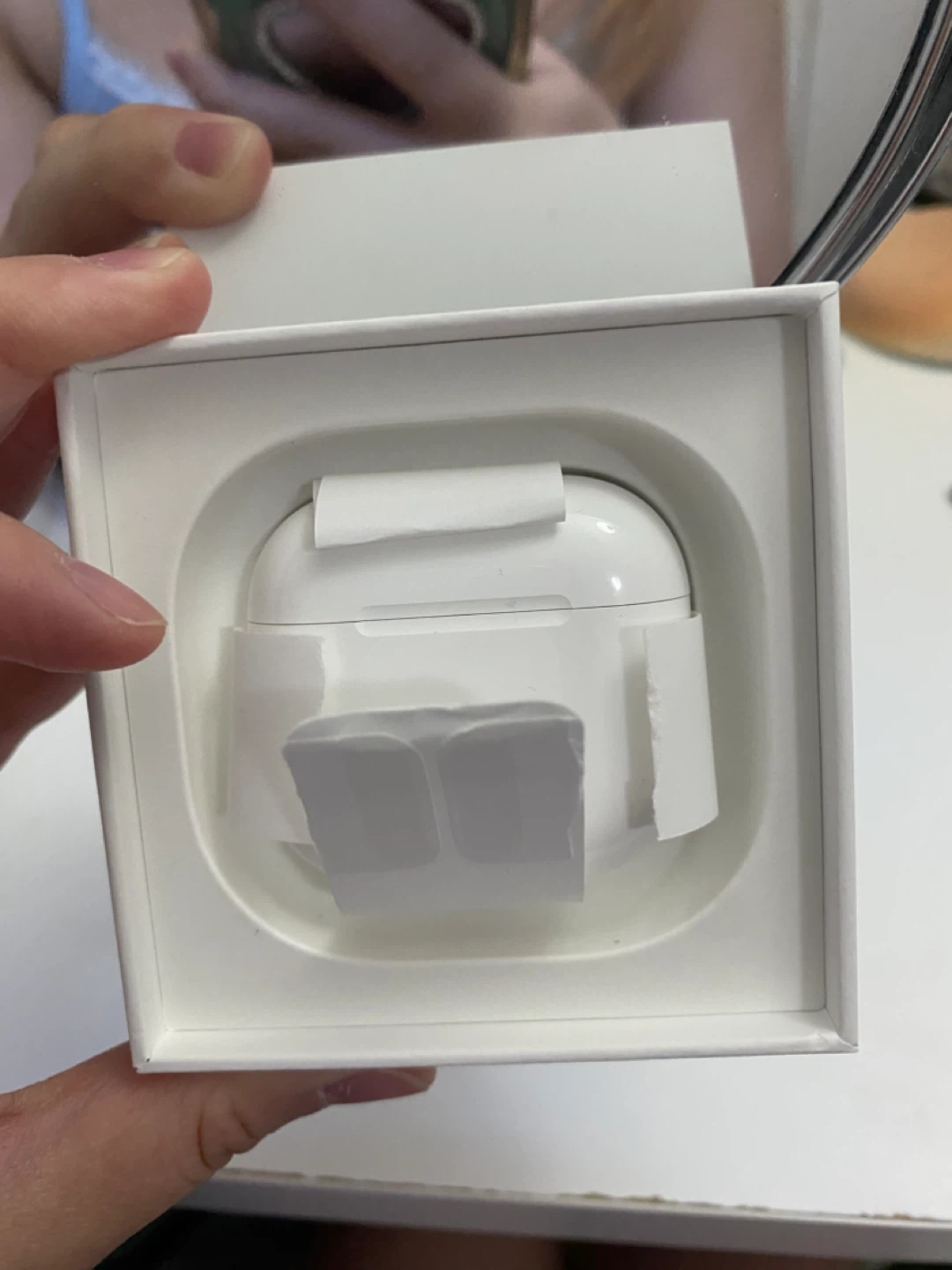 Apple AirPods 4 – Like New (Only Used Once) - photo 5