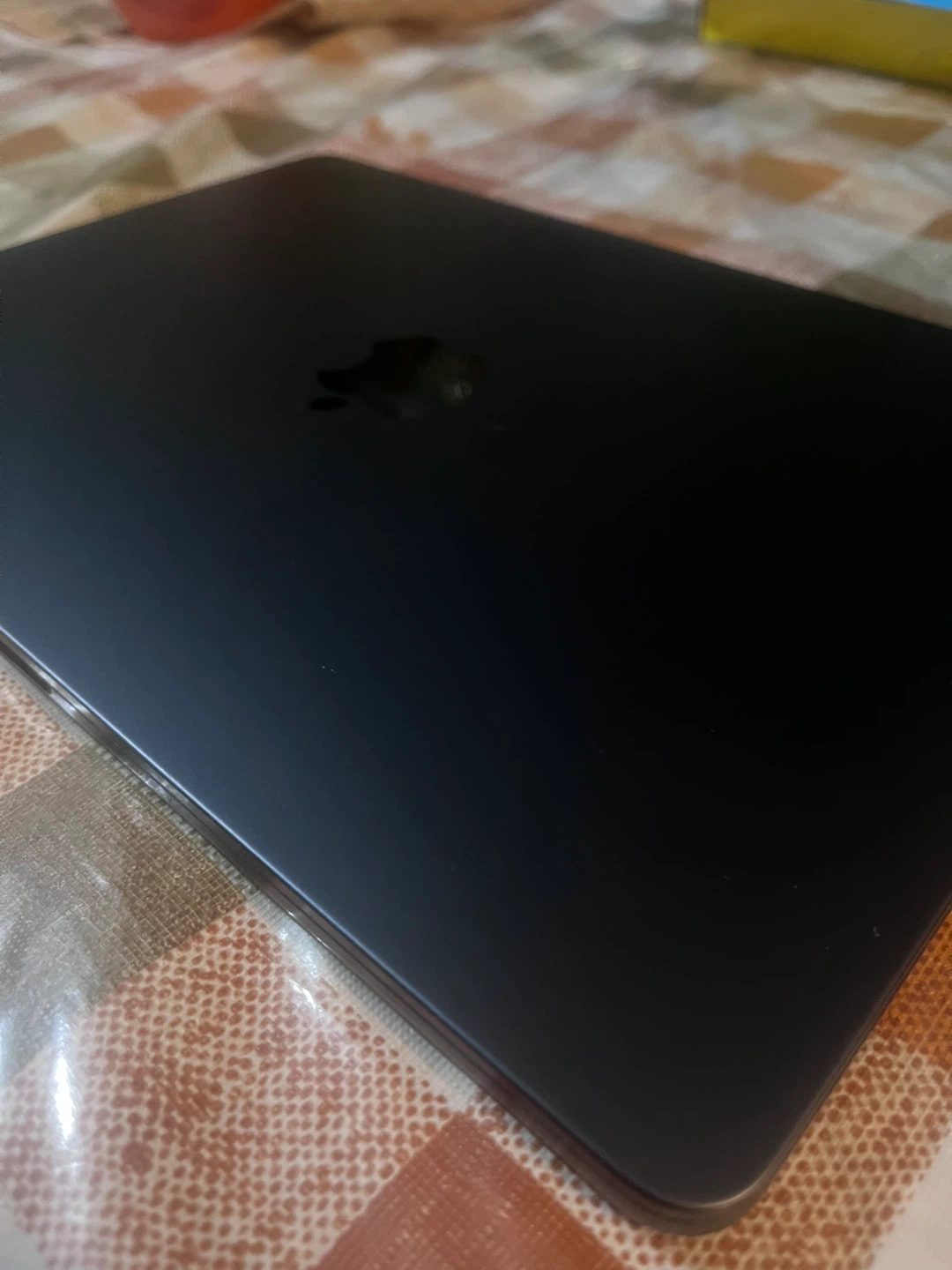 Apple MacBook Air 13.6-inch M2