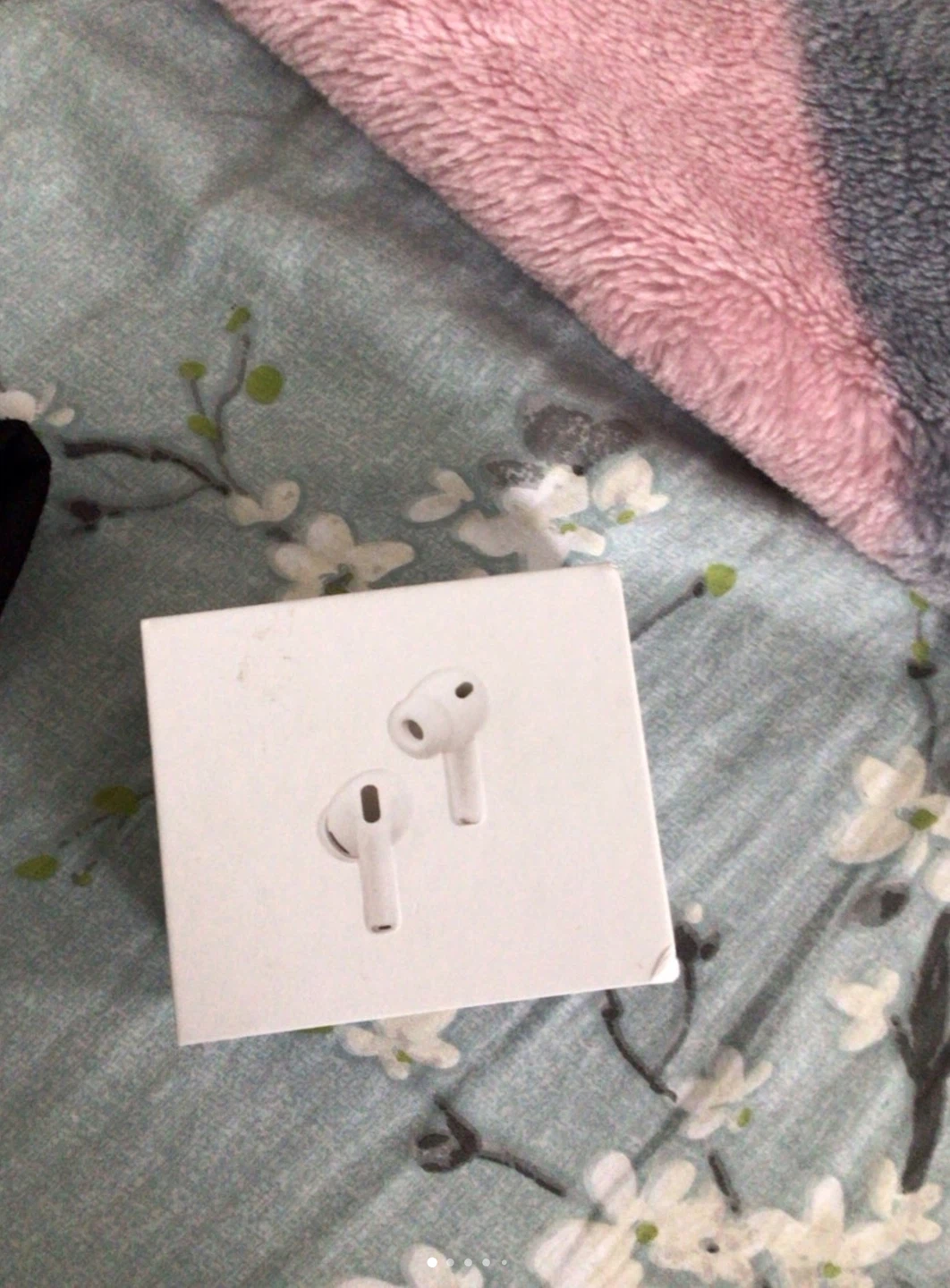 Apple AirPods Pro (2nd generation) - photo 4