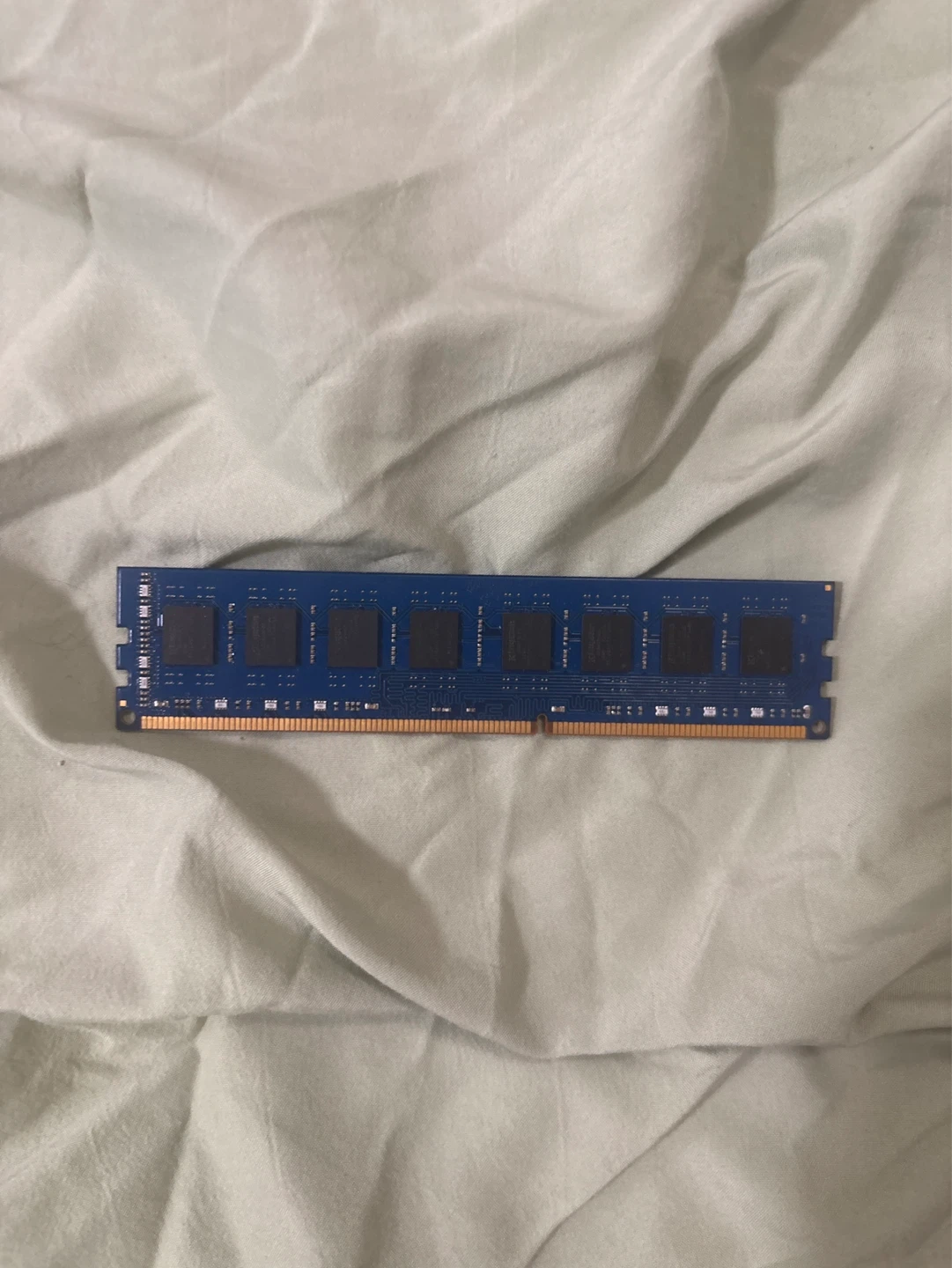 2 RAM sticks (potentially broken) - photo 3