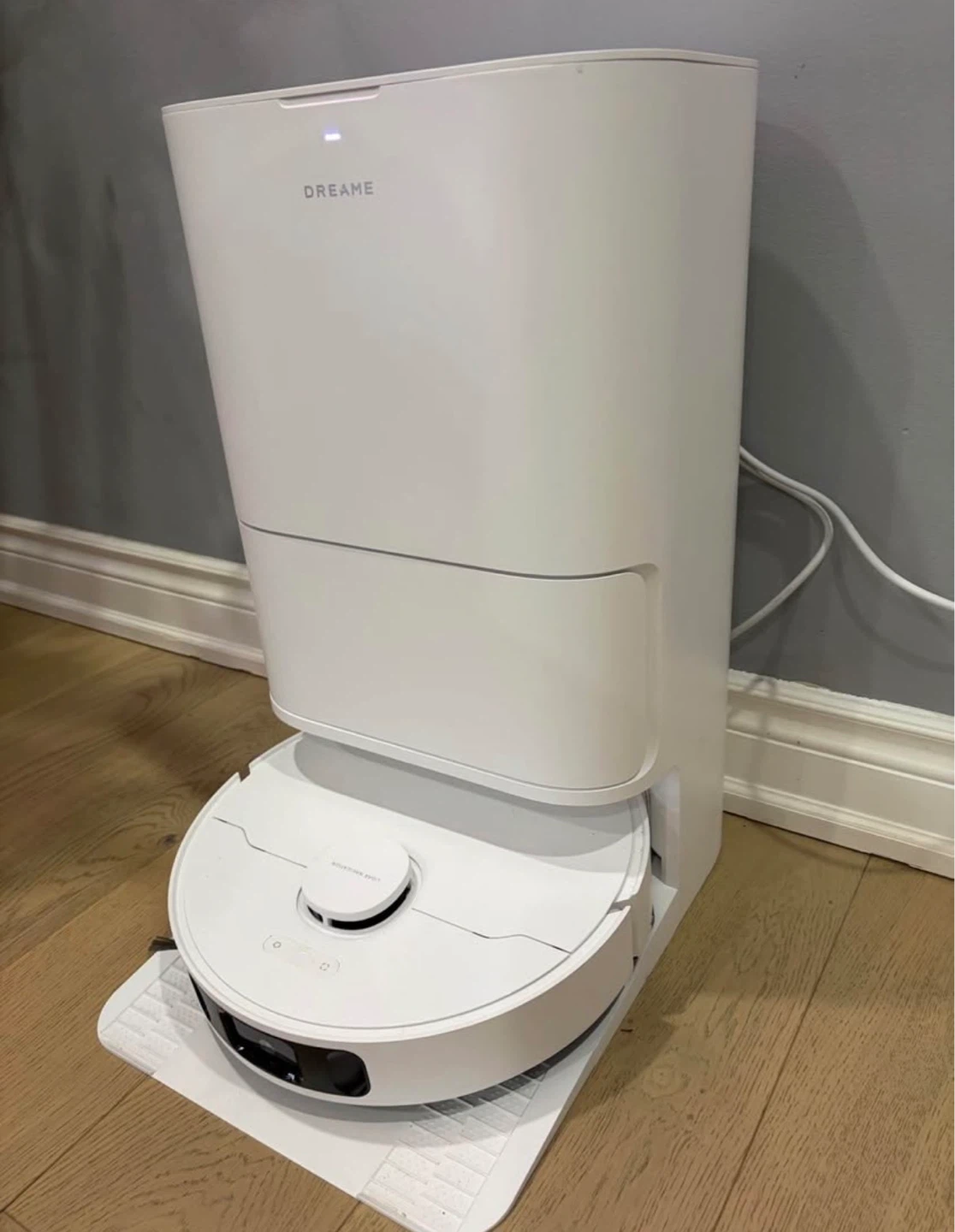 Dreame E30 Ultra Robot Vacuum & Mop (Self-Empty / Like New) - photo 2