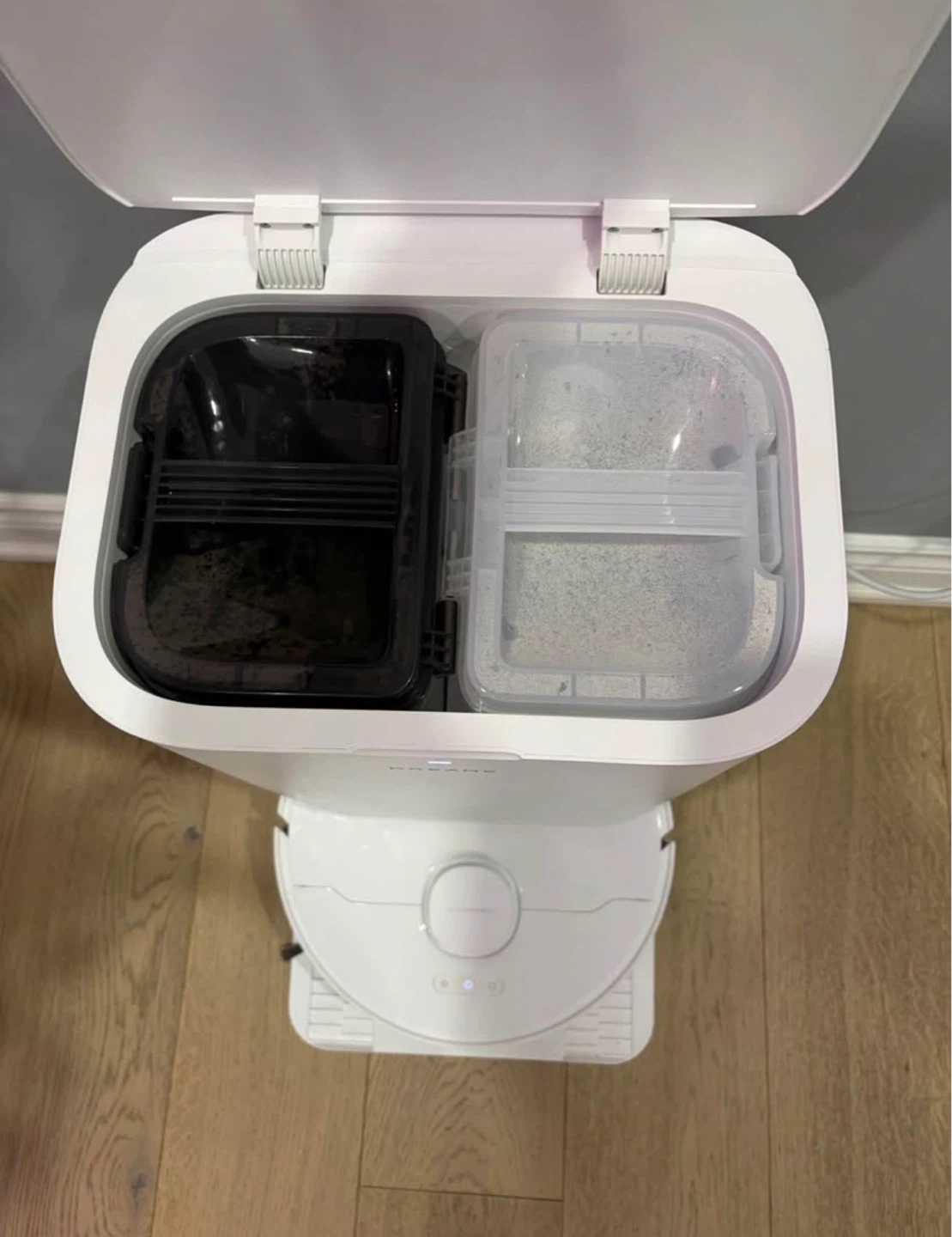 Dreame E30 Ultra Robot Vacuum & Mop (Self-Empty / Like New) - photo 4