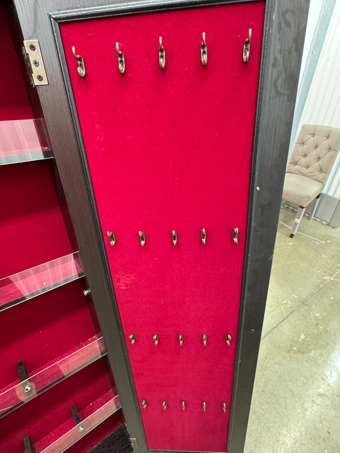 EVERYTHING MUST GO TODAY! - photo 4
