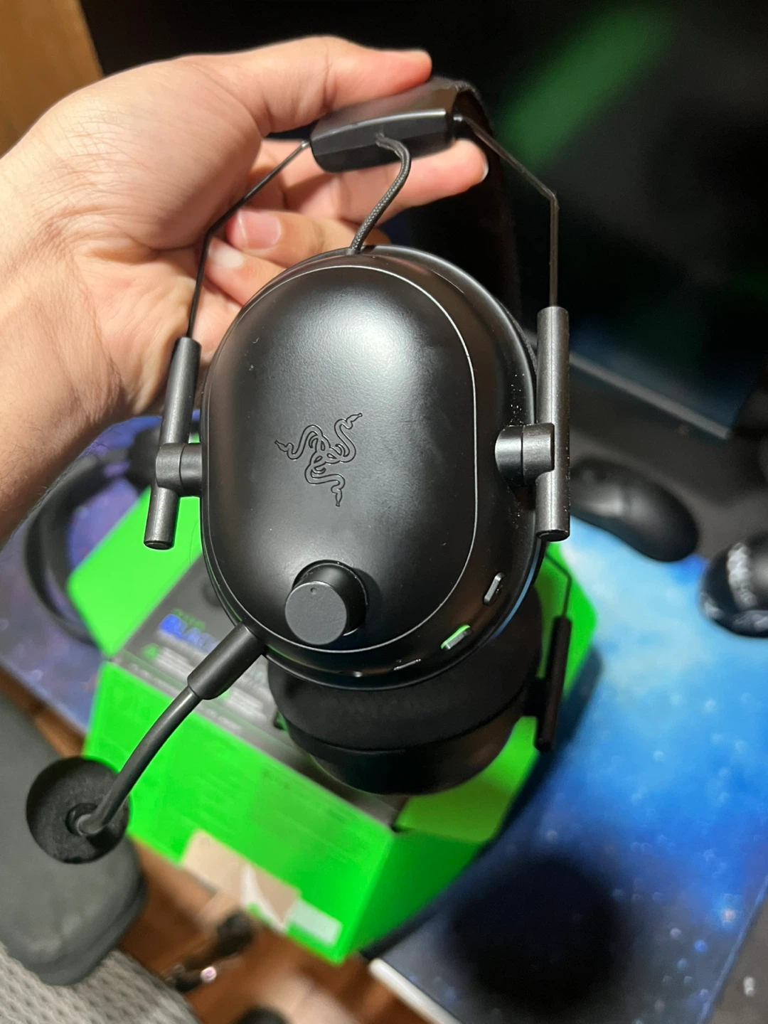 Razer Blackshark V2 Pro Wireless Esports Headset - photo 2