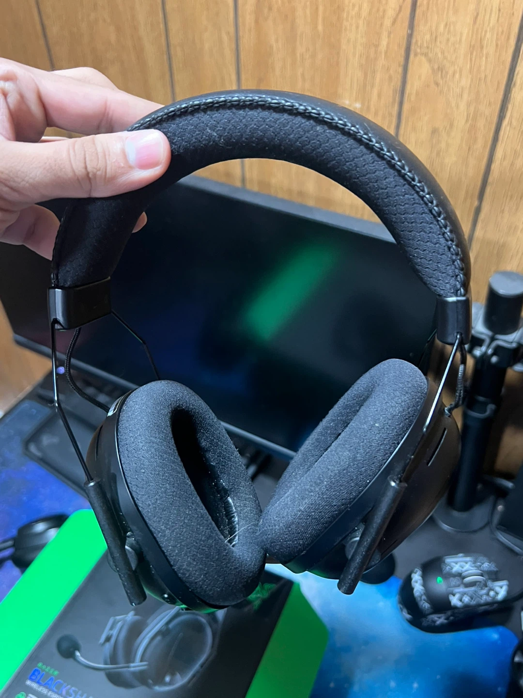 Razer Blackshark V2 Pro Wireless Esports Headset - photo 3