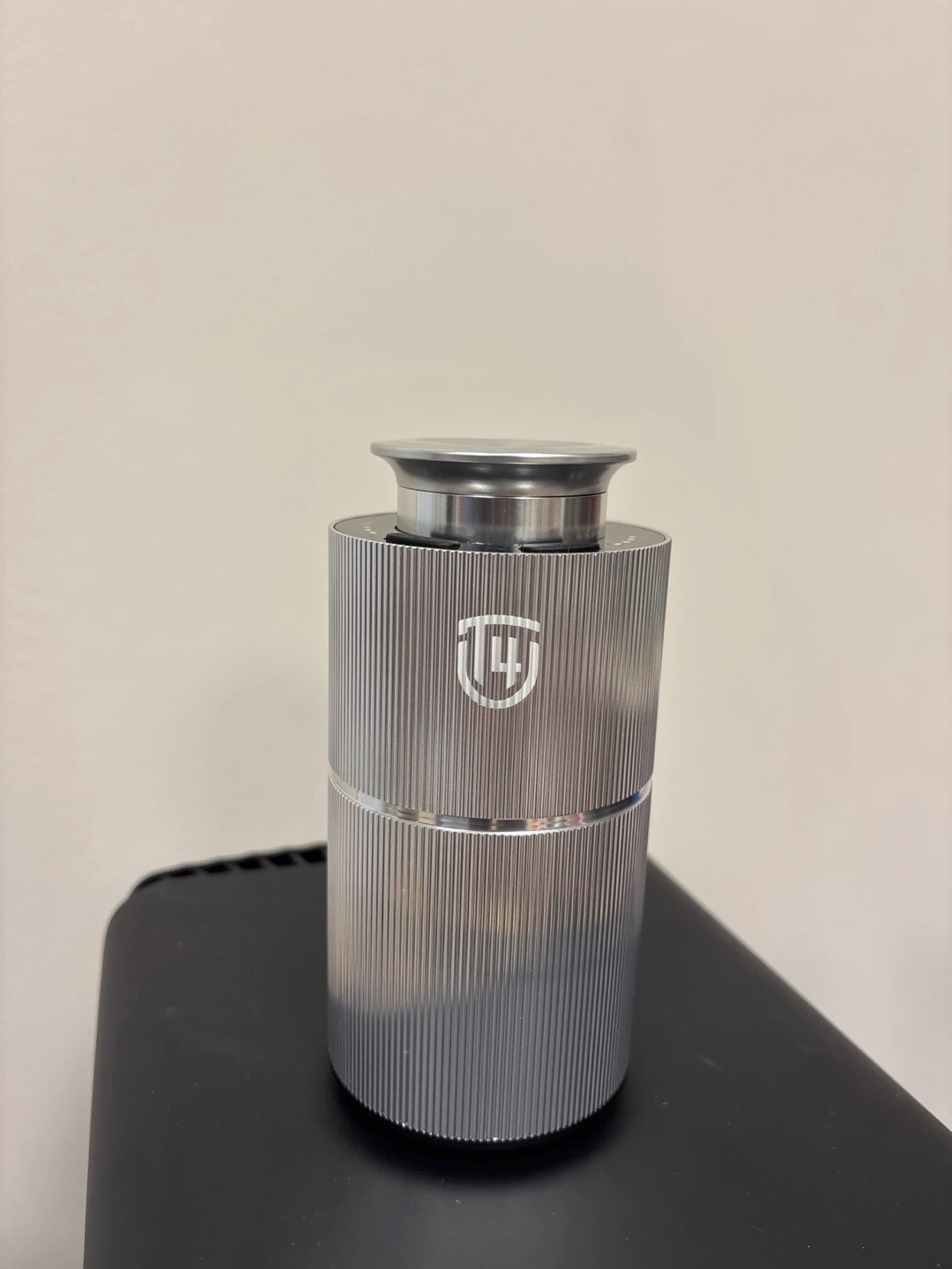 Aura Drive Car Diffuser - Silver/Black