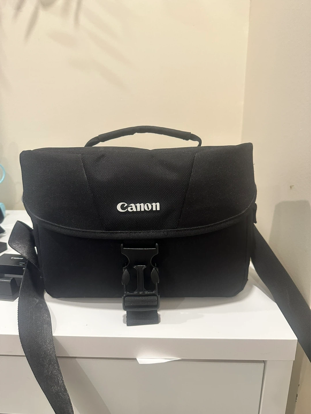Canon EOS Rebel T6 DSLR Camera with 2 Lenses and Bag - photo 5