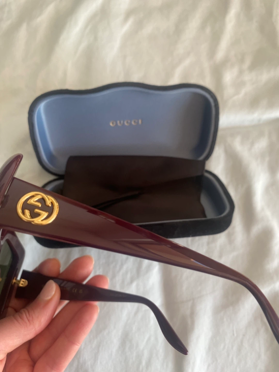Gucci Sunglasses with Case - photo 3