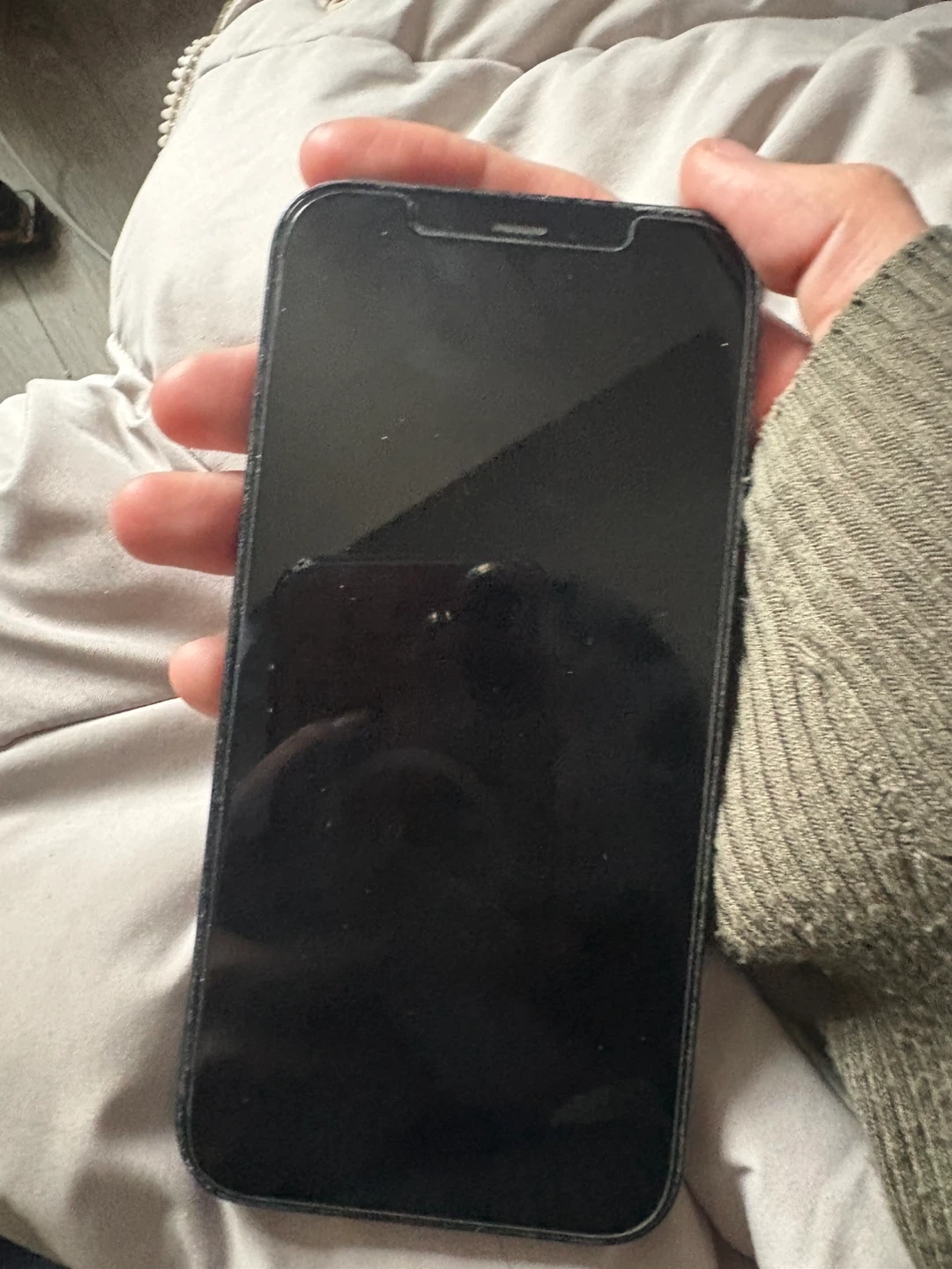Black iPhone 12 - photo 2