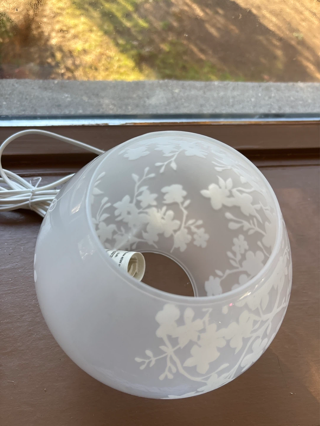 Frosted Glass Floral Accent Lamp - photo 2