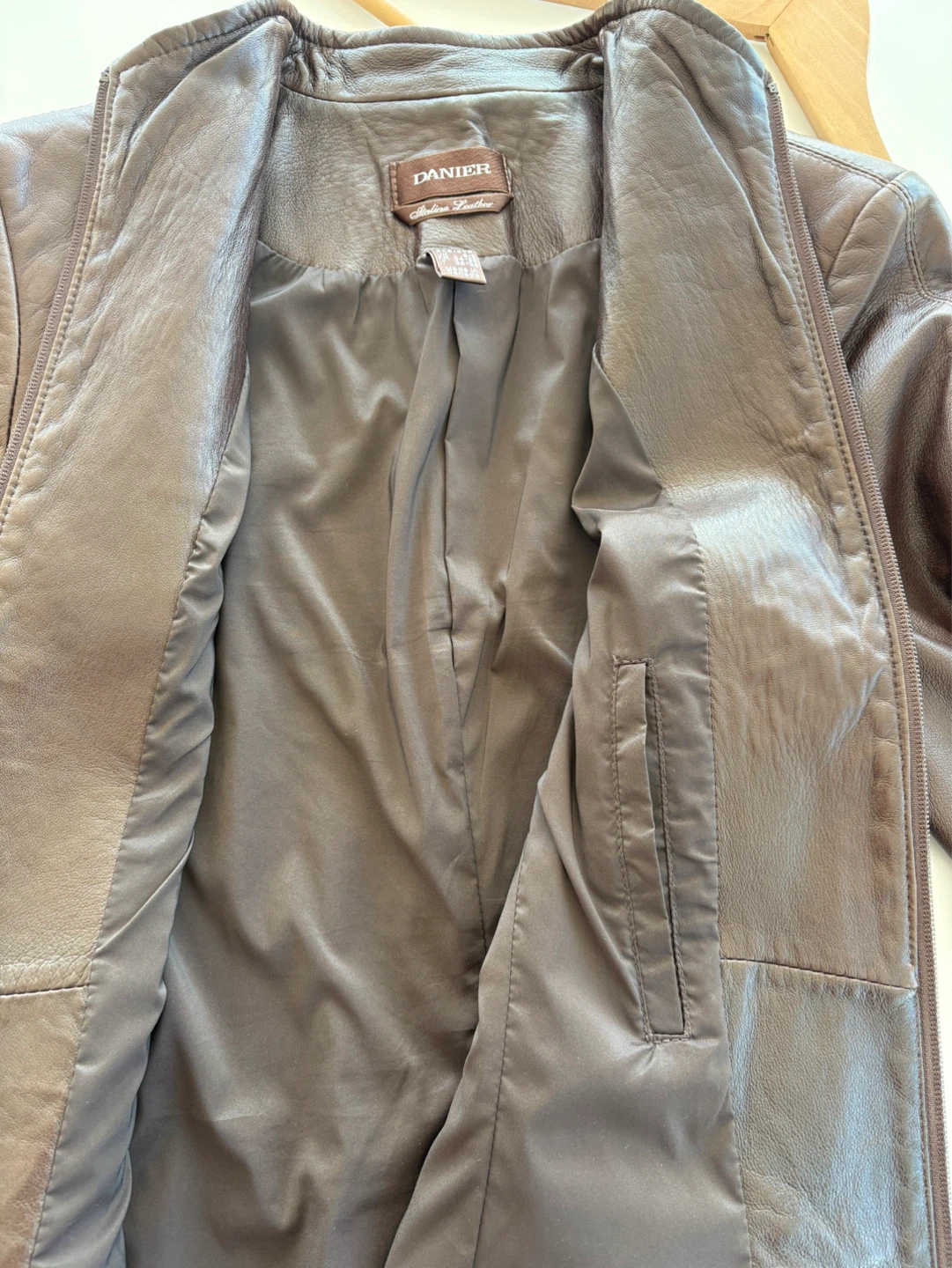 Danier Italian Leather Jacket - Brown - Size 2XS - photo 5