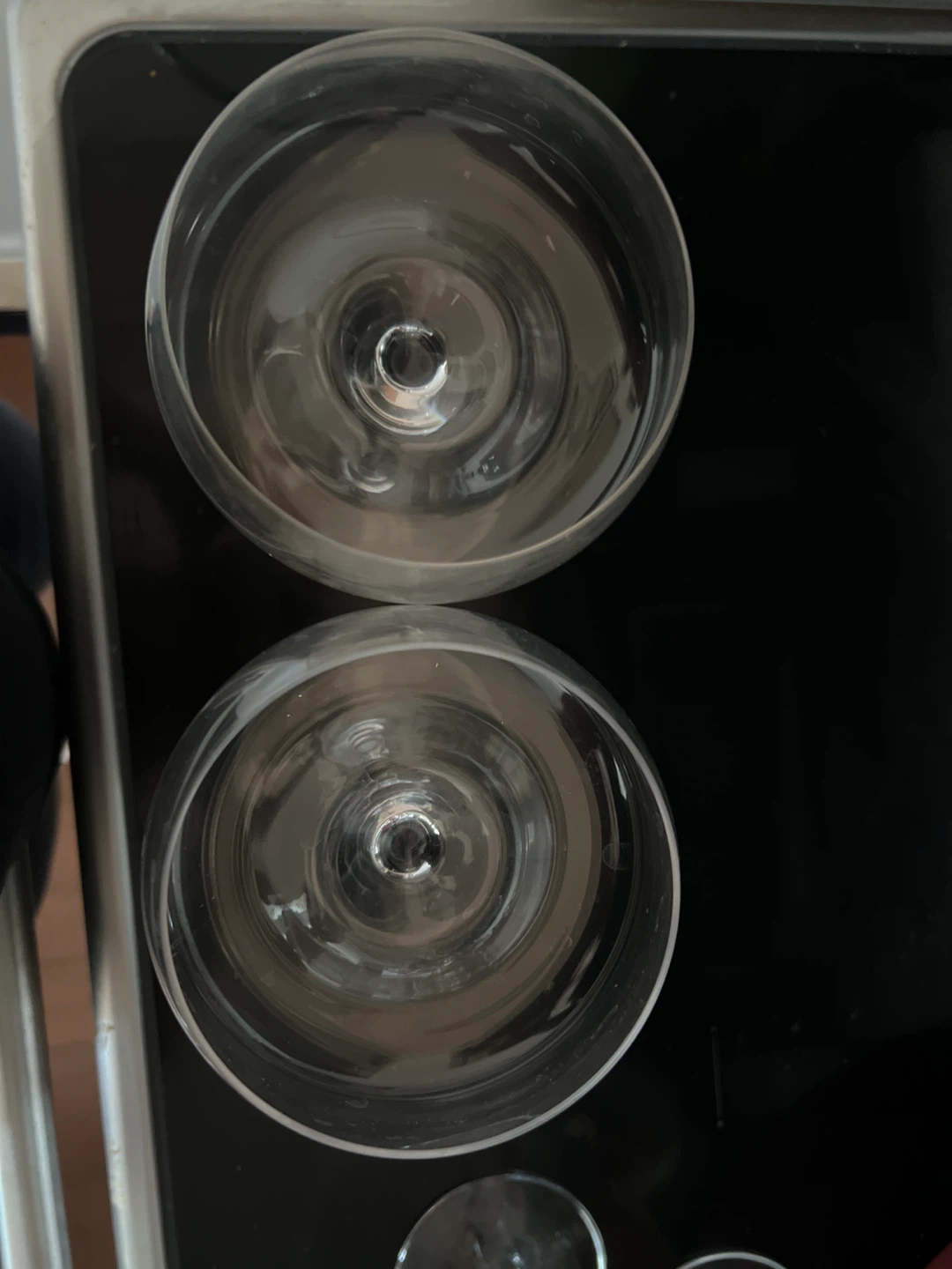 Set of 2 Clear Glass Coupe Glasses - photo 2