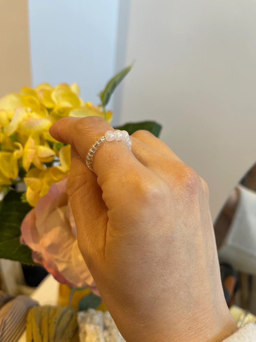 Beaded Ring - White and Silver - photo 4