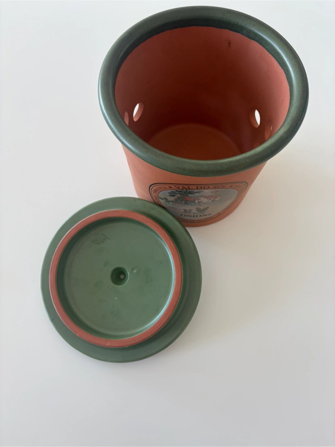 Val do Sol Terracotta Onion Storage Pot - photo 3