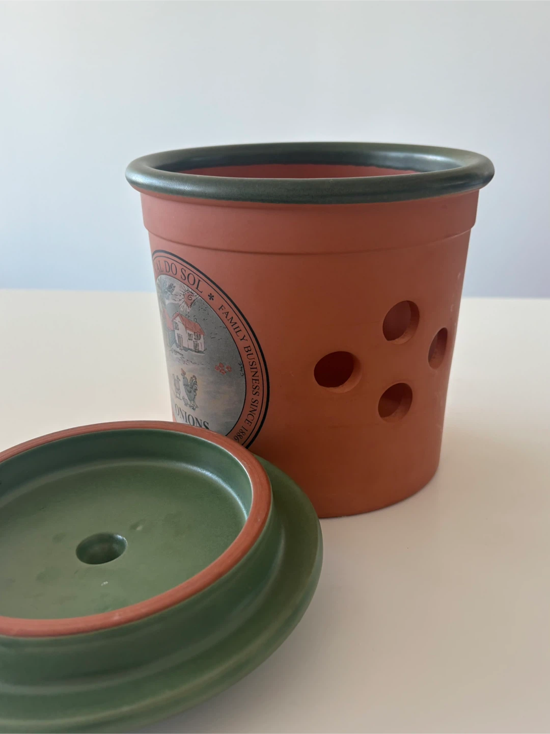 Val do Sol Terracotta Onion Storage Pot - photo 2