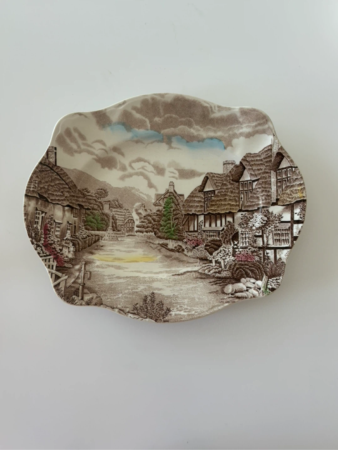 Vintage Johnson Bros Old English Countryside Serving Set - photo 2