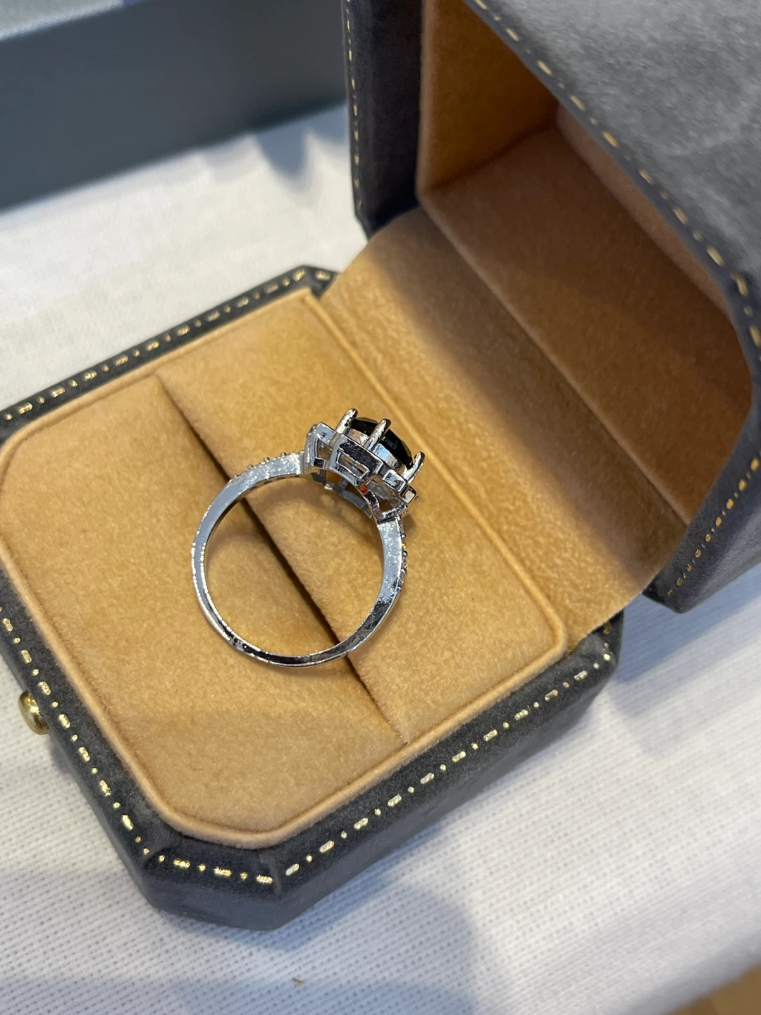Silver Ring with Black Stone and Rhinestones - photo 3