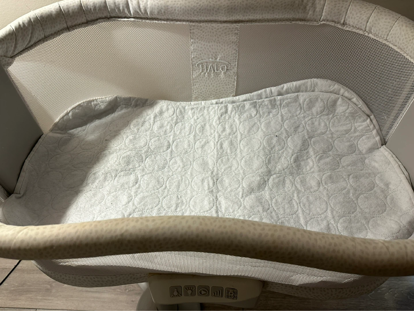 Bassinet - photo 3