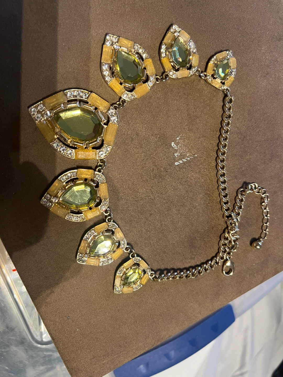 Assorted statement necklaces - photo 4