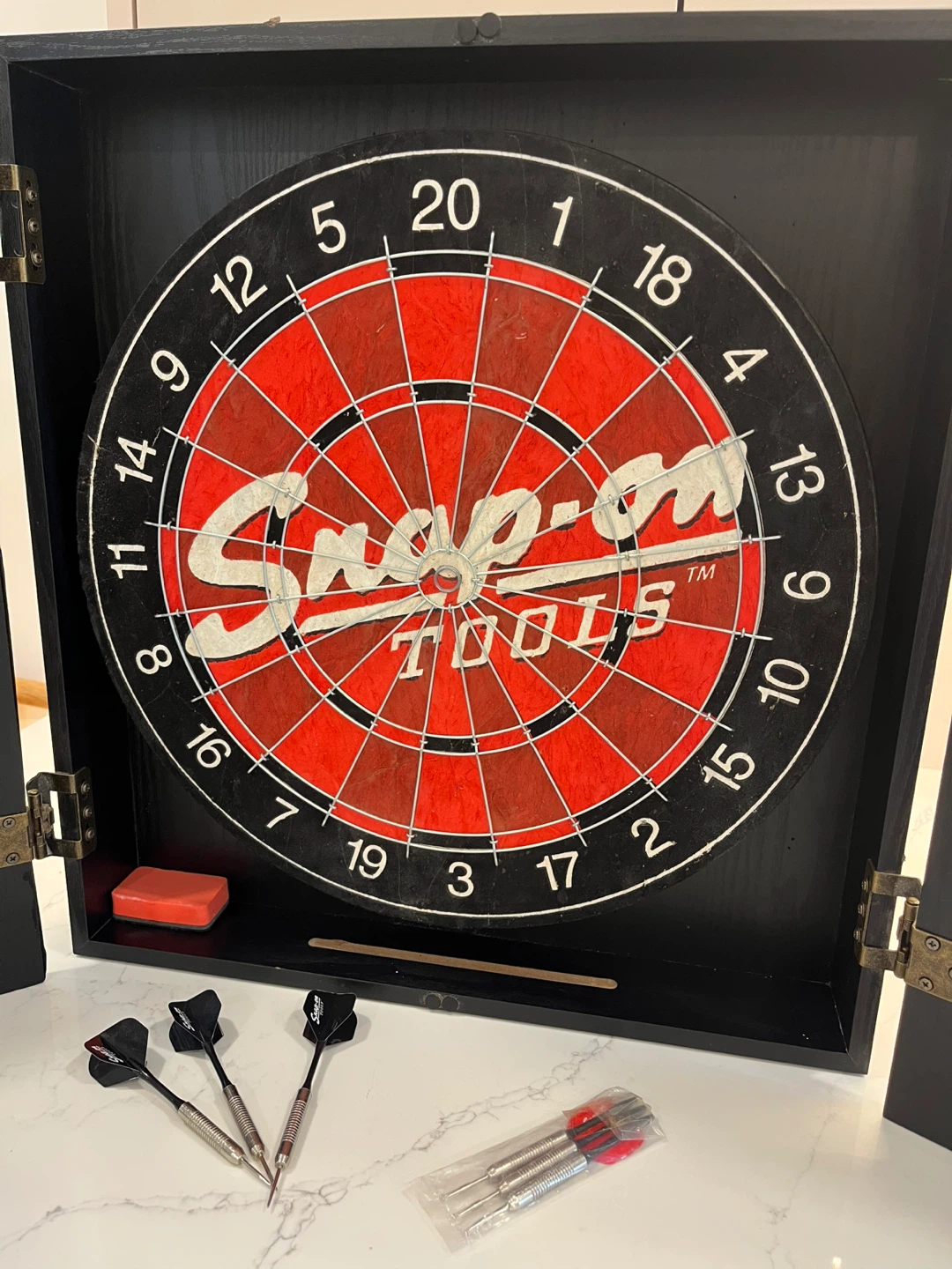 Snap-On Tools Deluxe Dartboard, Cabinet & Darts