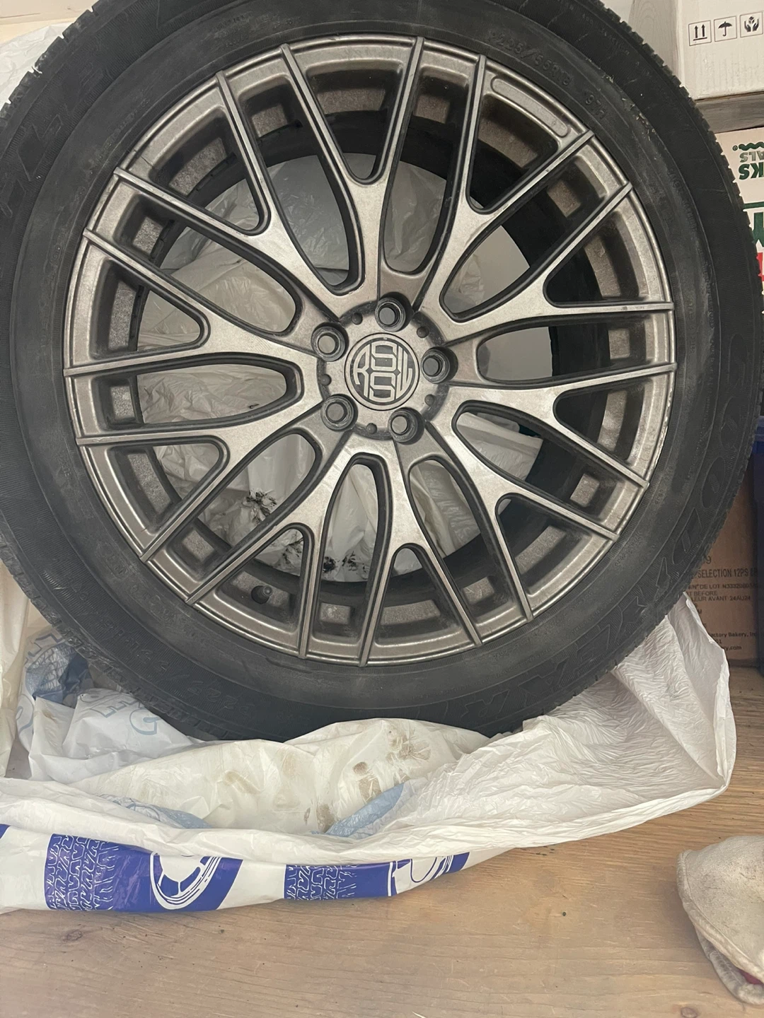 Like new 18-inch Alloy Wheels with Tires 5x100mm - photo 2