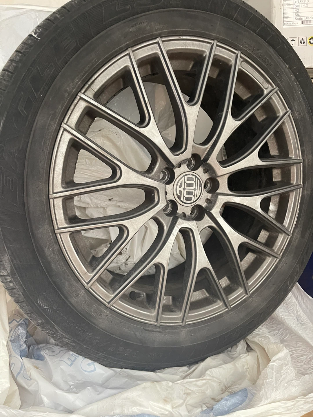 Like new 18-inch Alloy Wheels with Tires 5x100mm - photo 3
