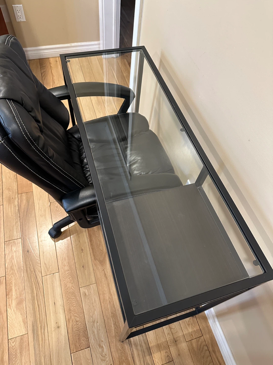 IKEA VITTSJÖ Glass Desk + Executive Office Chair (CAN DELIVER) - photo 5