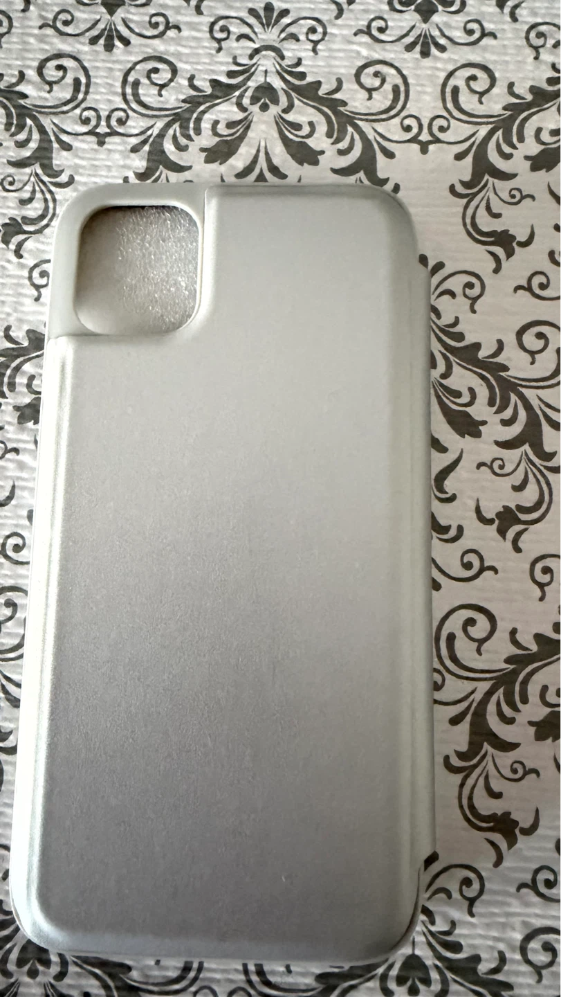 Silver Flip Phone Case iPhone11. - photo 2