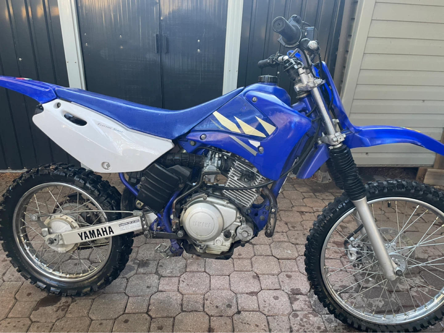 2005 Yamaha TT-R125 Dirt Bike - photo 2
