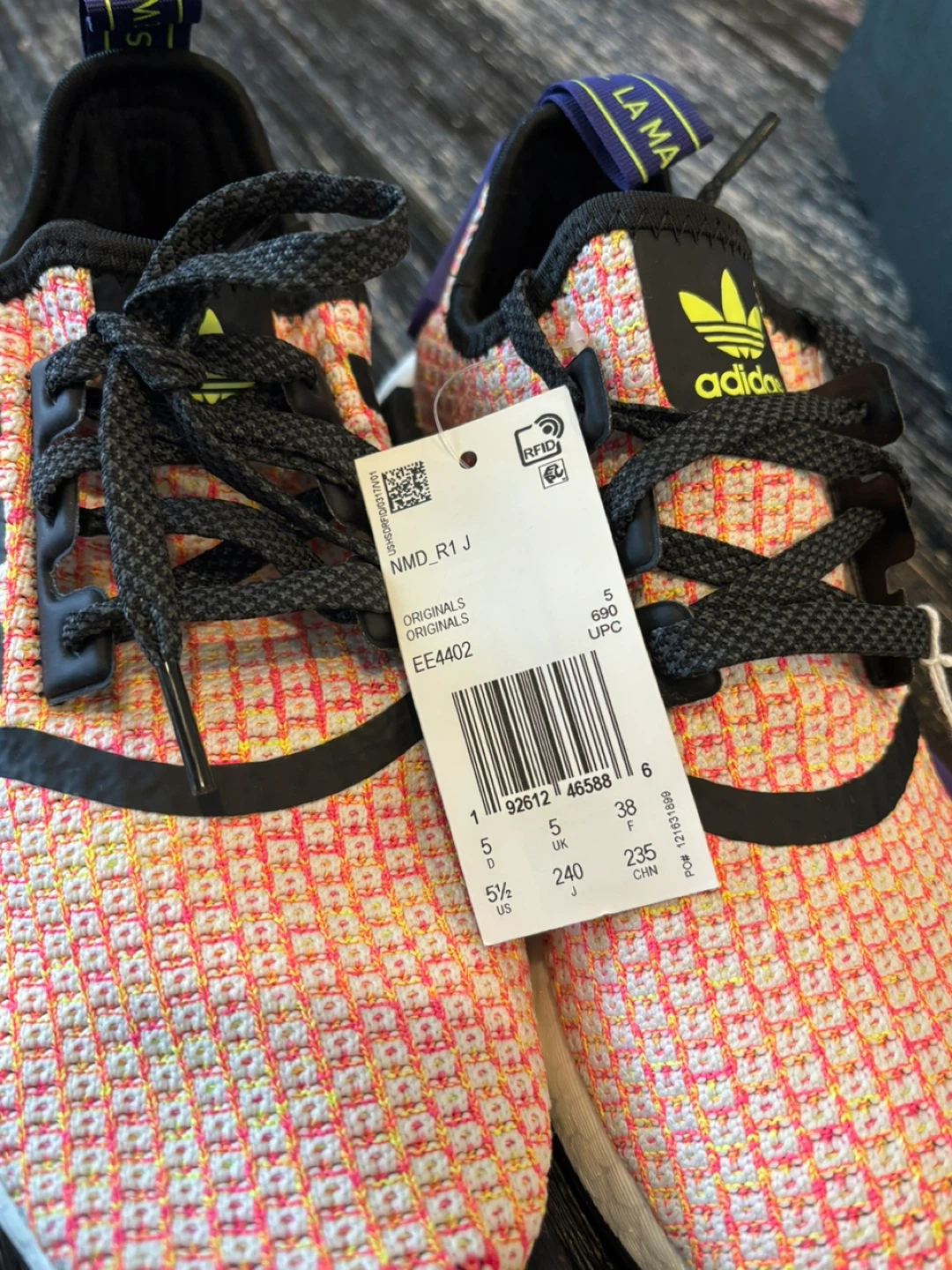 Adidas NMD_R1 J Shoes Size 5.5 US - photo 3