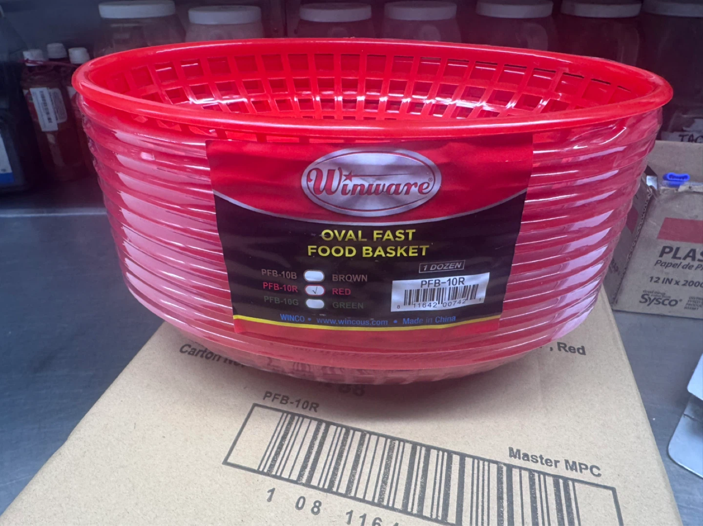 Winco Red Oval Fast Food Baskets (120 baskets)